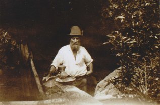 Charles Chesworth Burgesses’ cave home and corn grinder. Unknown date. Bright family collection 